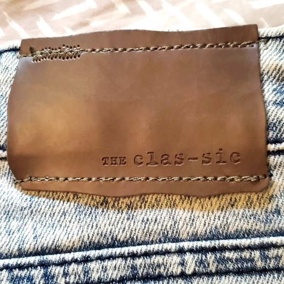 The Classic Comic Book Print Womens Denim Shorts sz M - Picture 3 of 9